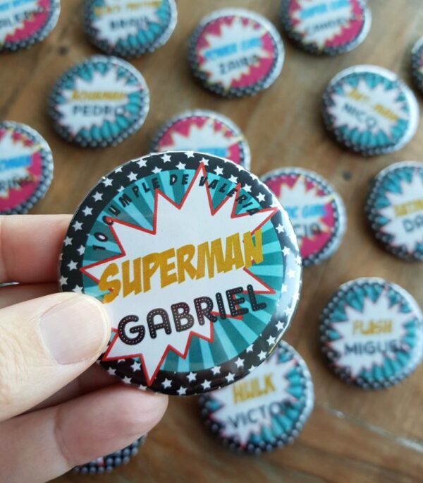 fiesta de súper héroes cómic